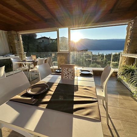 La Cascata Negli Ulivi Bed and Breakfast Toscolano Maderno Eksteriør billede