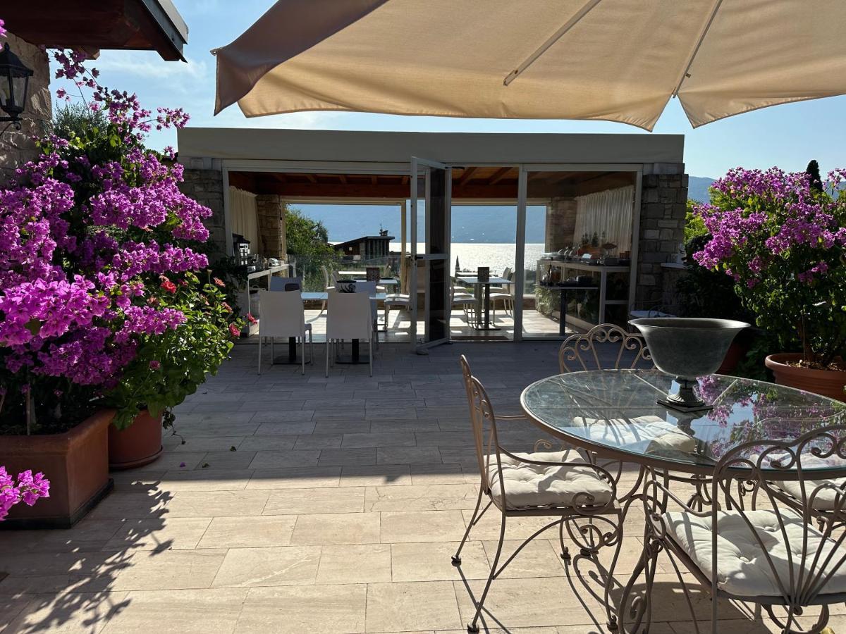 La Cascata Negli Ulivi Bed and Breakfast Toscolano Maderno Eksteriør billede