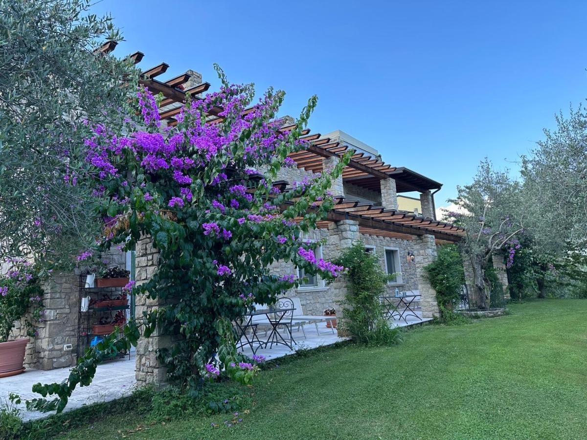 La Cascata Negli Ulivi Bed and Breakfast Toscolano Maderno Eksteriør billede