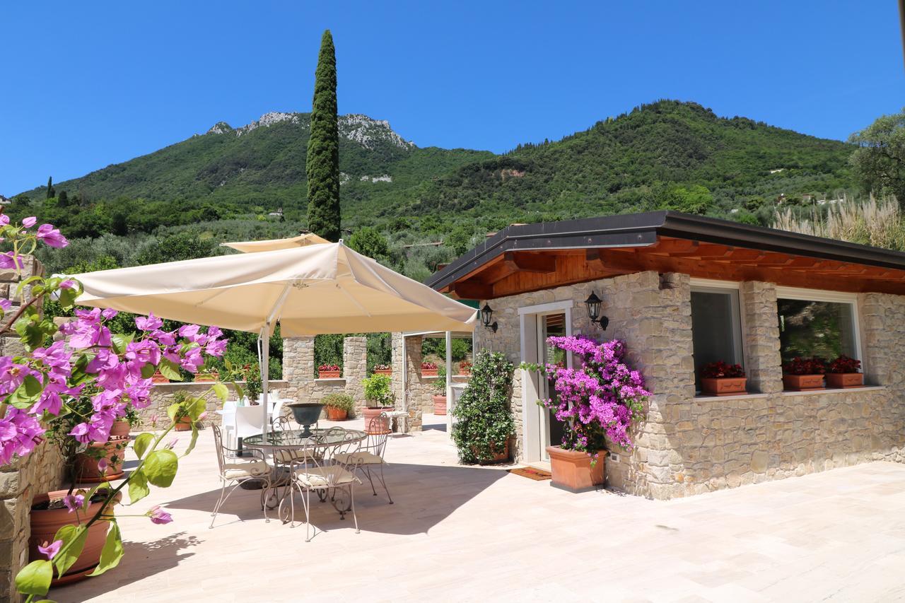 La Cascata Negli Ulivi Bed and Breakfast Toscolano Maderno Eksteriør billede