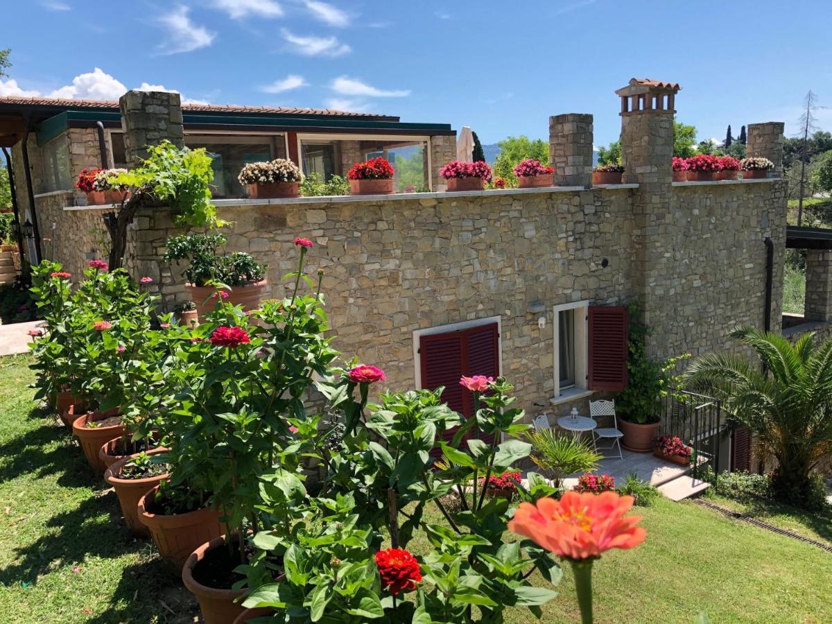 La Cascata Negli Ulivi Bed and Breakfast Toscolano Maderno Eksteriør billede